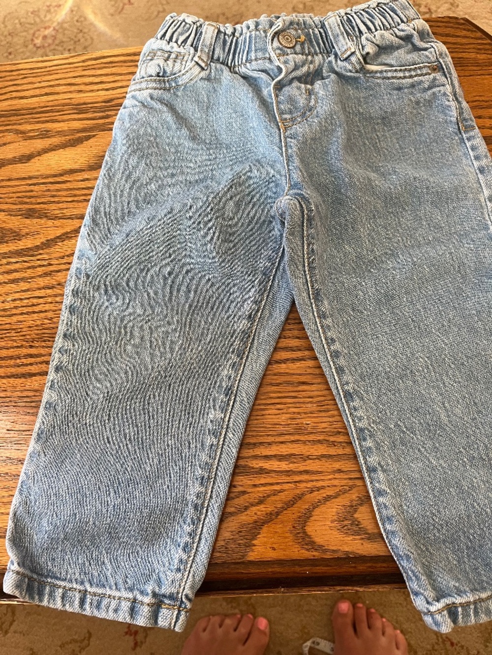 Cat & Jack Light Wash Relaxed Fit Denim Jeans sz 2T EUC - Picture 4 of 12